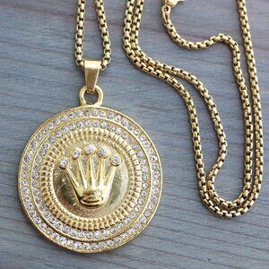 Crown Style with CZ Round Pendant Necklace 18k Gold Plated Stainless Steel